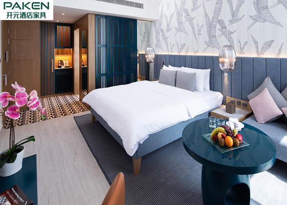 Sala de hotel romântica da lua de mel das mobílias mediterrâneas do quarto do hotel do estilo